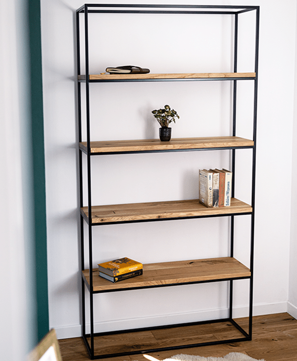 Dębowy regał na książki